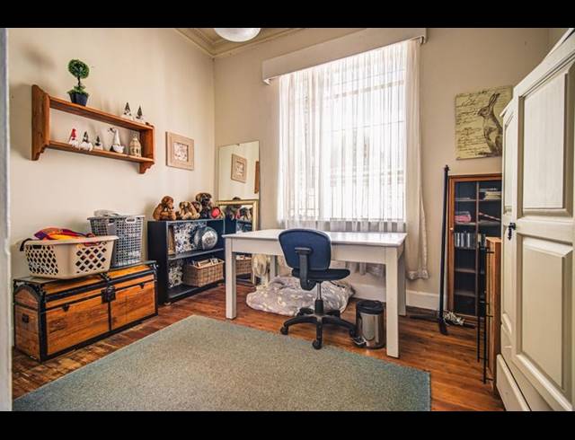 3 BEDROOM HOUSE FOR SALE IN KENSINGTON